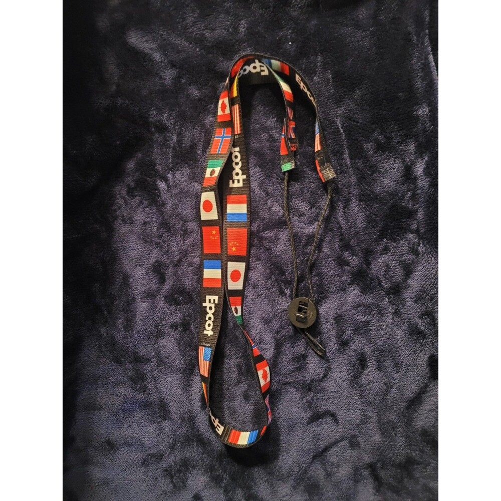 Vintage 1997 Disney EPCOT Lanyard World Showcase LASO Water Bottle Holder